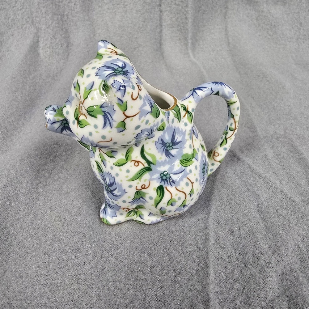 Vintage Two's Company Ainsley Chintz Cat Creamer Pitcher Blue Flowered Gold Trim
